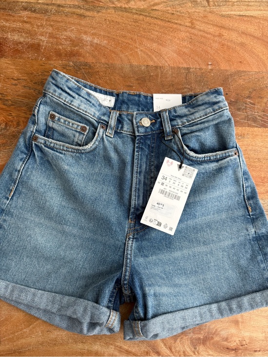 Zara Pants - Zara Medium Blue High-Rise Rolled Hem Denim Shorts